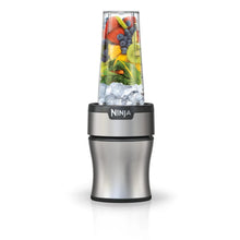 Cargar imagen en el visor de la galería, Extractor de nutrientes Ninja Nutri-Blender - Ninja BN300WM