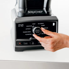 Cargar imagen en el visor de la galería, Licuadora Chef con 10 programas Auto-iQ - Ninja CT800